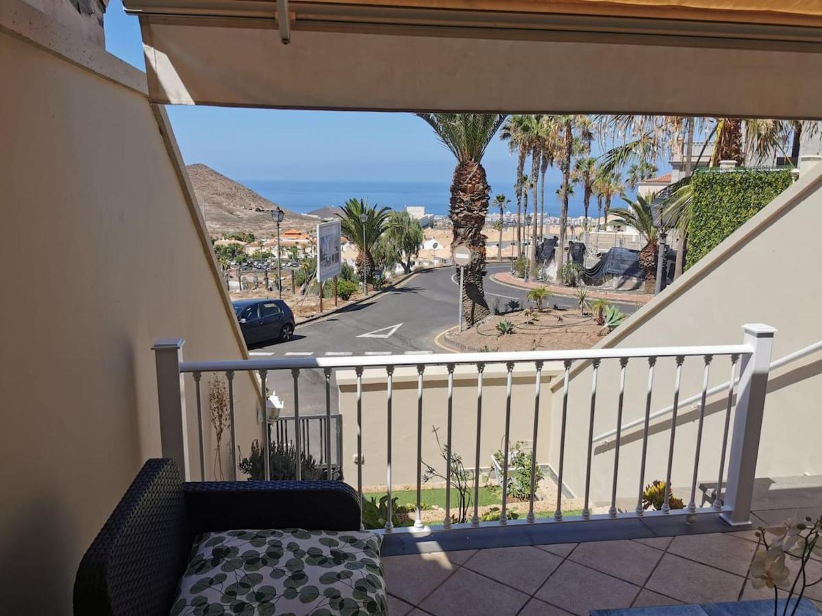 Relax And Enjoy In Tenerife Sud! Βίλα Chayofa Εξωτερικό φωτογραφία